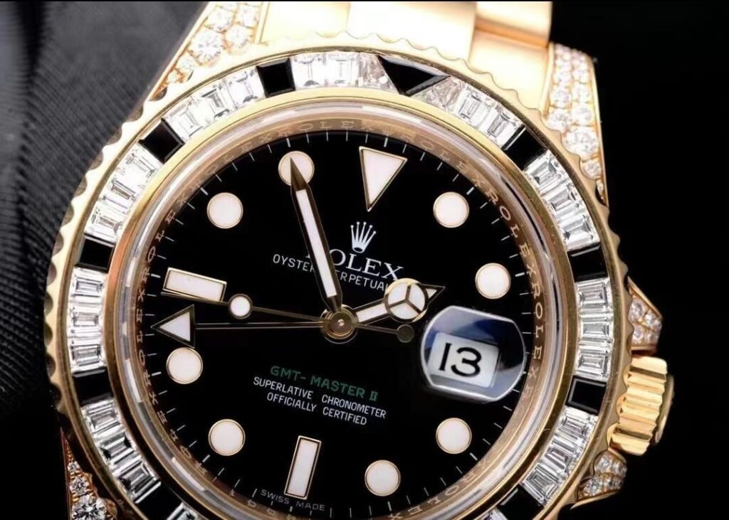 Goldene Rolex GMT Master II Iced Out