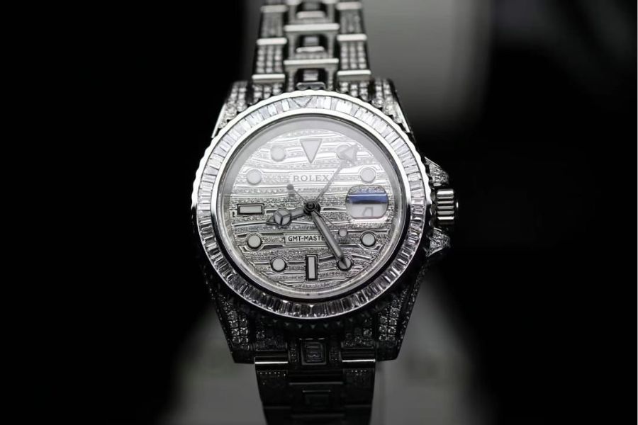 Diamant veredelte iced out Rolex GMT Master
