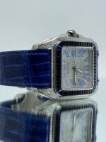 Armband von Cartier Santos 100XL iced Out mit blauem Lederarmband
