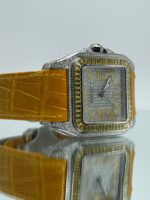 Armband von Cartier Santos 100XL iced Out mit gelben Lederarmband