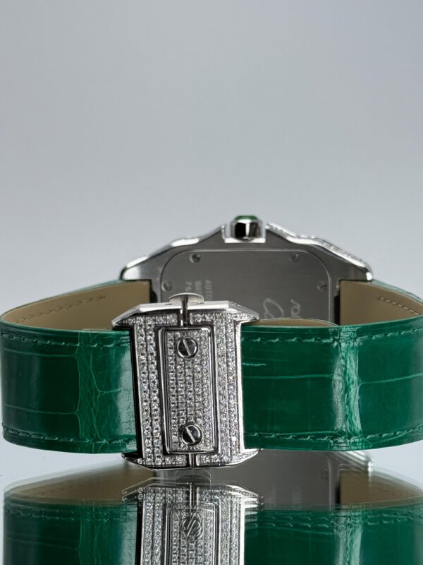 Schliesse von Cartier Santos 100XL iced Out mit grünem Lederarmband