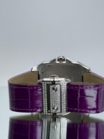 Schliesse von Cartier Santos 100XL iced Out mit violettem Lederarmband